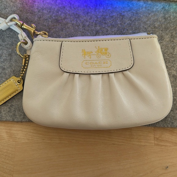 Coach Handbags - Early 2000’s coach wristlet